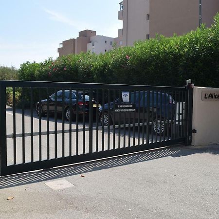 " Au Morgan De Vous " Apartman Le Lavandou Kültér fotó